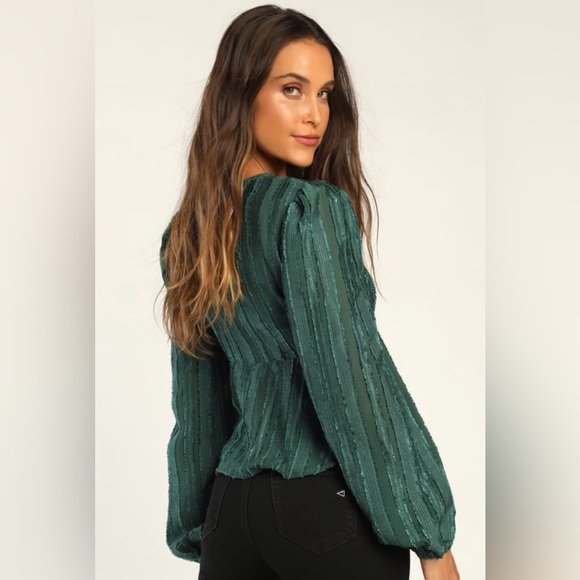 NWT Lulu’s Spread the Cheer Emerald Textured Square Neck Long Sleeve Top (L) - Picture 3 of 13